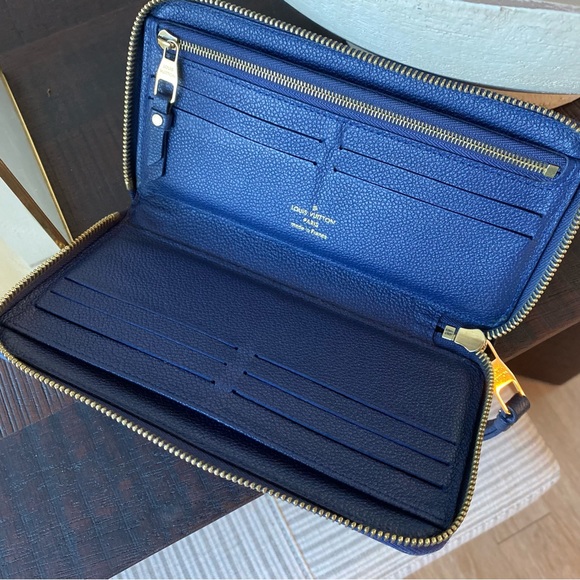 Louis Vuitton Zippy Wallet - Picture 3 of 9